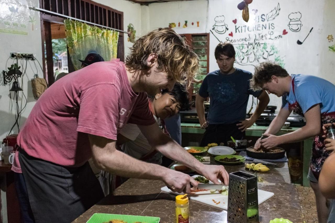 Rain Forest Guest House And Jungle Trekking Bukit Lawang Ngoại thất bức ảnh